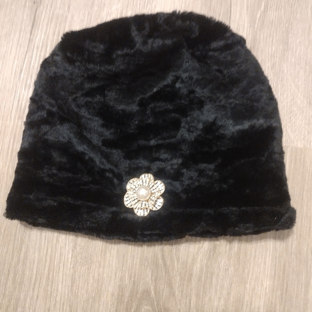 Kenneth Cole Black Fuzzy Hat